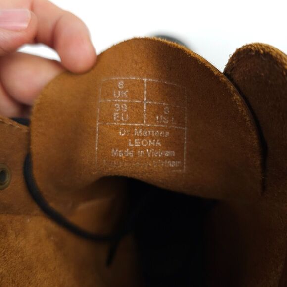 Dr. Martens Urban Outfitters Leona Chunky Leather Lug Sole Platform Heel Boots 8 - Picture 8 of 8